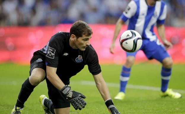 Casillas propone un 'clásico vintage' benéfico