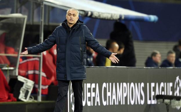 Mourinho rompe el confinamiento