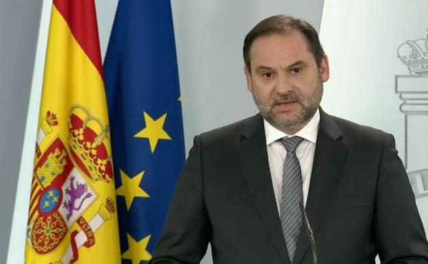 El Gobierno avalará a 450.000 inquilinos con 1.200 millones de euros para que paguen el alquiler