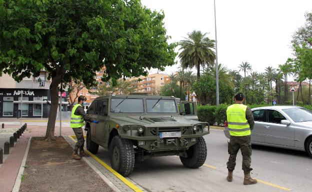 El Ejército refuerza los controles de movilidad en Dénia