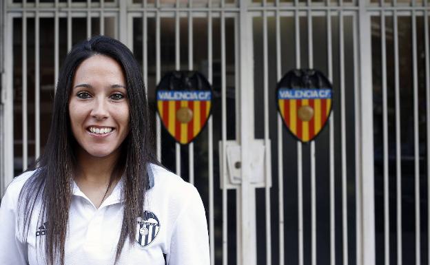 Mari Paz: «Aún hay mujeres y hombres que piensan que el fútbol es de hombres»