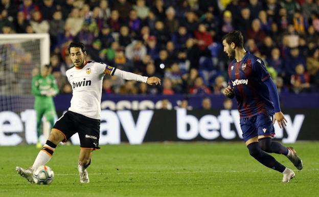 Parejo, un cumpleaños como leyenda valencianista