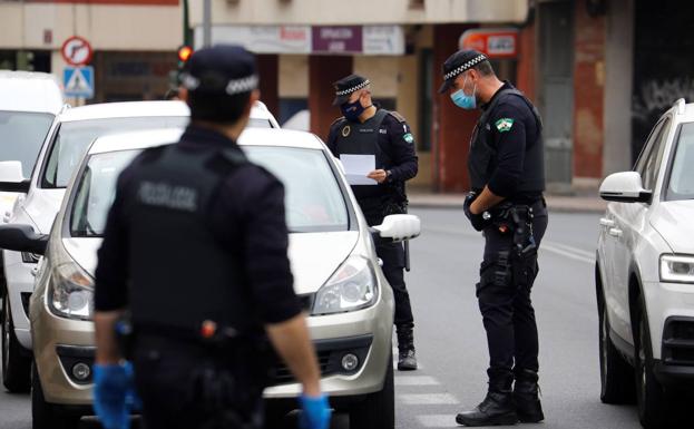 Un mes de estado de alarma: 158 detenidos y 18.350 propuestas de sanción cada día