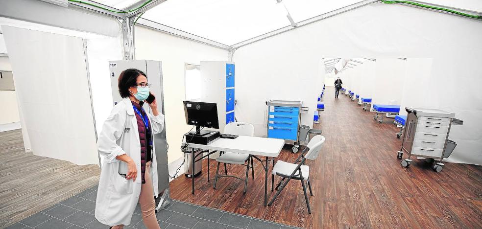 Los hospitales de campaña arrancan con 300 camas menos que las previstas