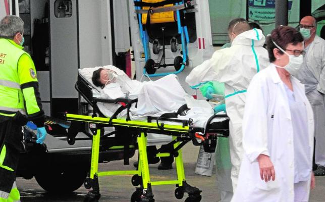 Las residencias y hospitales concentran dos de cada tres nuevos contagiados