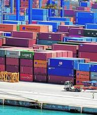 El Puerto busca espacios para almacenar los contenedores llenos
