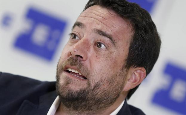 El alcalde de Badalona dimite tras ser arrestado por saltarse el confinamiento y conducir ebrio