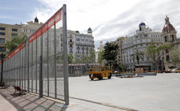 Ribó se resiste a descartar las Fallas en julio pese al creciente rechazo social