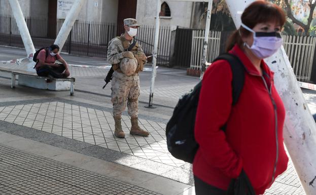 Intentan quemar la casa de una familia chilena contagiada de coronavirus