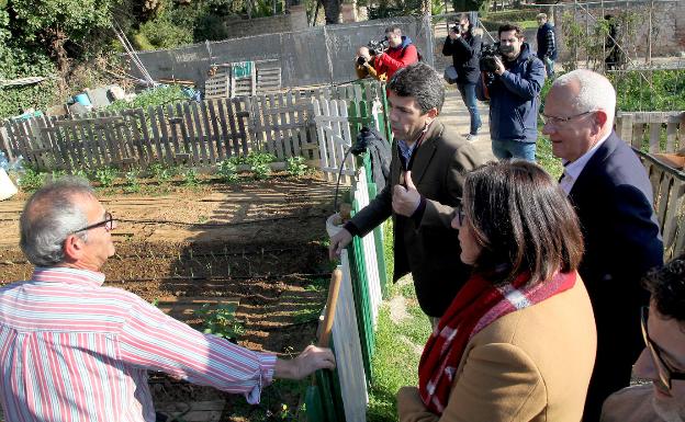 Gent de Dénia reclama que se reabran los huertos urbanos de Torrecremada de forma controlada