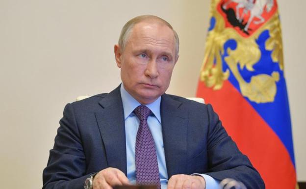 Putin promulga una ley para retrasar un día la fecha del final de la Segunda Guerra Mundial