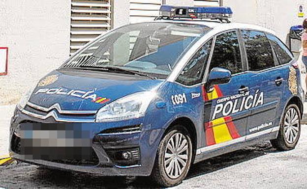 Viola, amenaza con un cuchillo y golpea a su expareja en Albaida