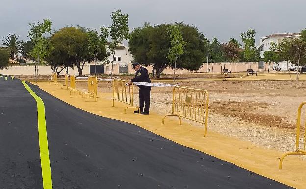 La Policía Local de Ondara multa a una cuadrilla de recolectores que no cumplía con las normas de distanciamiento