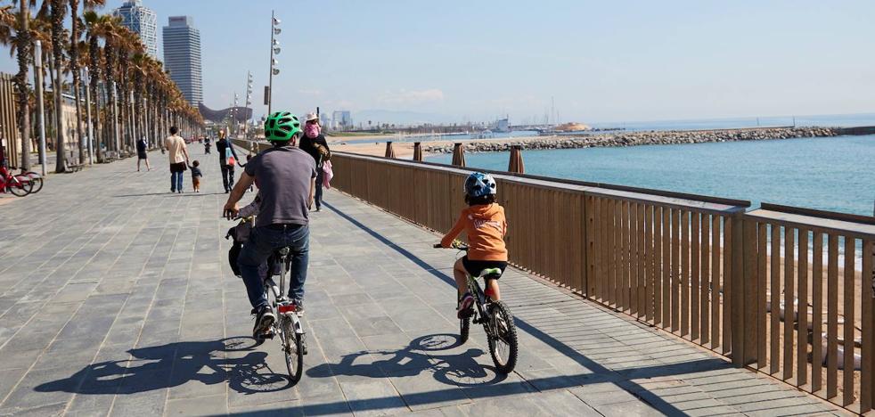 El Gobierno autoriza paseos y deporte al aire libre con separación por edades