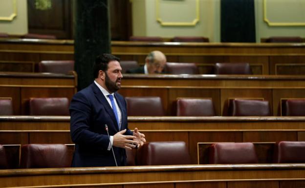 La Guardia Civil intenta multar a un diputado de Bildu tras acudir a la comisión de Sanidad del Congreso