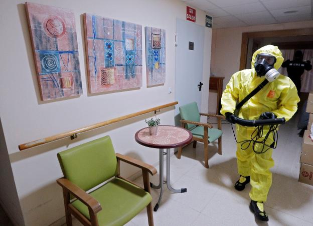 «Una residencia no puede esperar Epis una semana, la gente muere»