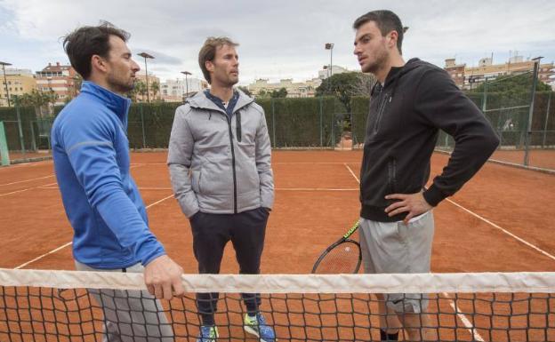 El tridente que cultiva a una perla del tenis valenciano