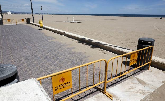 Fernando Simón aclara el plan del Gobierno sobre la apertura de las piscinas en verano