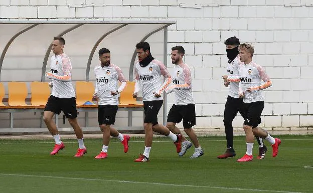 El Valencia se adentra hoy en el nuevo fútbol