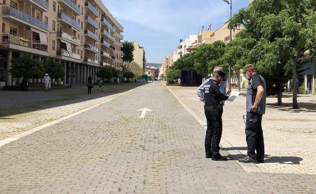 Dénia lleva el mercado de fruta a La Vía durante la pandemia