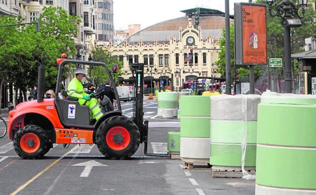 Las obras en la plaza del Ayuntamiento de Valencia se retrasan