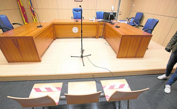 La nueva Justicia a dos metros