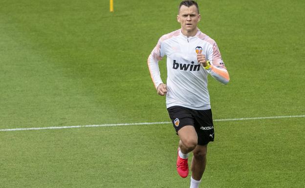 Cheryshev: «La batalla hasta el final de temporada va a ser dura»