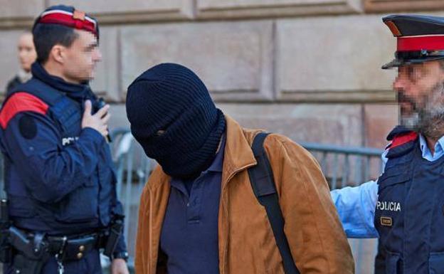 Condenan a 21 años de prisión al pederasta del Maristas de Barcelona por cuatro delitos de abuso sexual