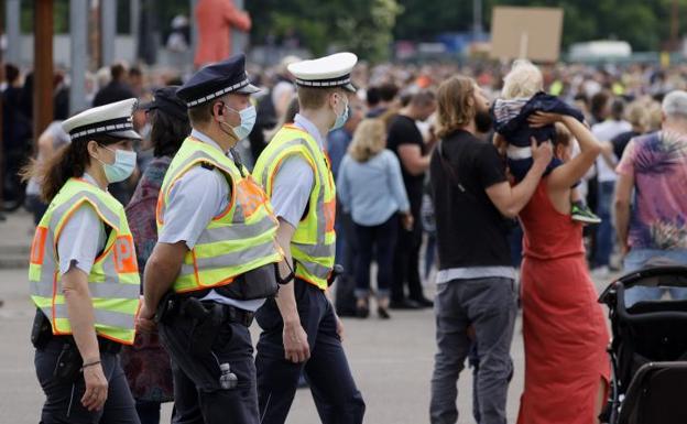 Aumentan las protestas contra las restricciones para combatir el coronavirus en Alemania