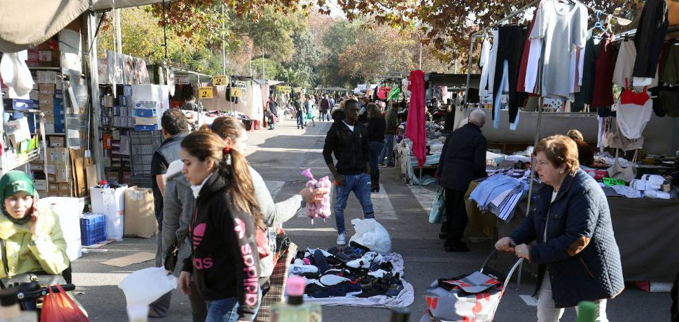 800 vendedores de Valencia aplazan su regreso al no ser viables los mercadillos