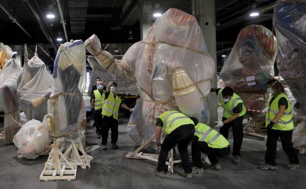 Feria Valencia custodiará sesenta fallas más en sus almacenes hasta marzo