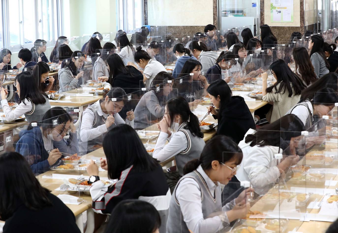 Así ha sido el regreso a las escuelas en Corea del Sur