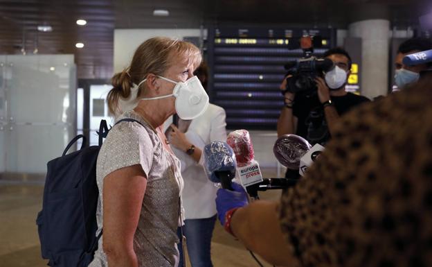 Llega a Valencia el primer vuelo internacional desde que se decretó el confinamiento