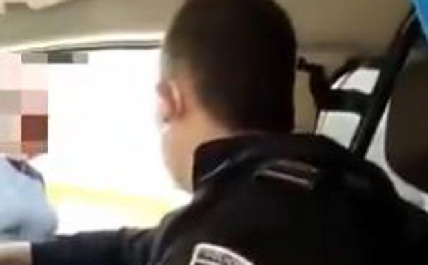 El juzgado admite la personación de la Abogacía en la causa contra los policías que vejaron a una transexual