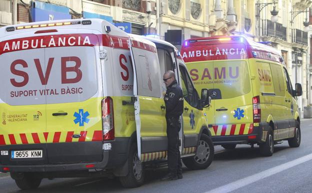 Fallece un motorista en Aspe tras chocar contra una farola