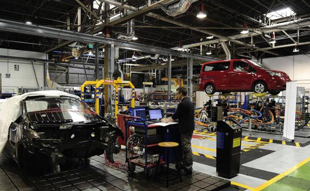 El Gobierno avisa a Nissan de que el cierre le costará 1.000 millones