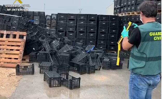 Detenido por estafar más de 48.000 euros en cajas de plástico en Callosa de Segura