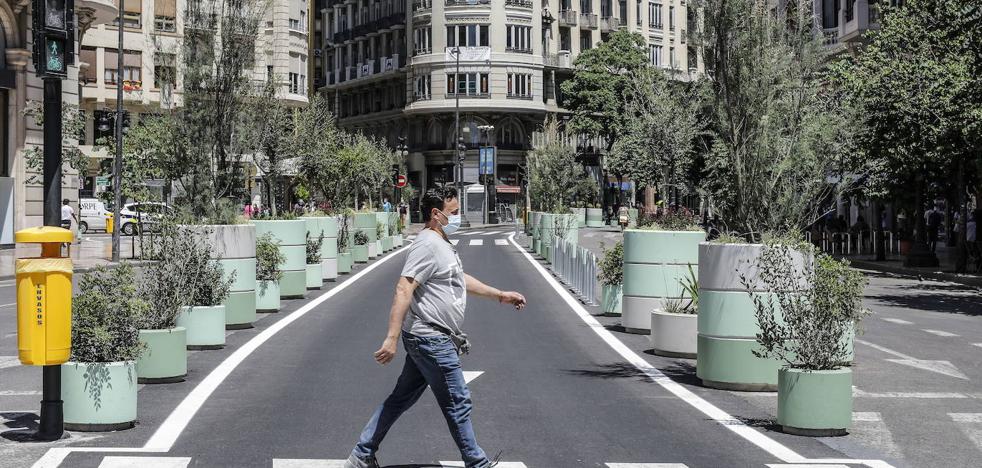 Grezzi adjudicó a dedo la nueva Plaza por su urgencia pero la demoró seis meses