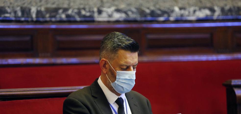 Galiana adjudica cuatro encargos sin concurso a la firma de reuniones online
