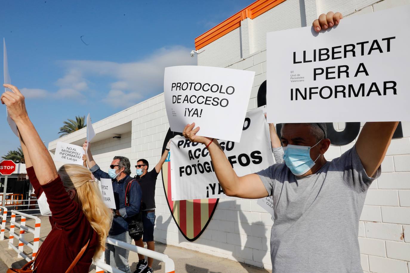 Los fotoperiodistas exigen poder cubrir los entrenamientos y los partidos de la Liga