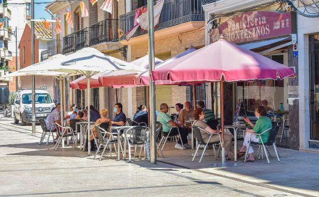 Alfafar y Massamagrell suprimen la tasa de las terrazas para el sector de la hostelería