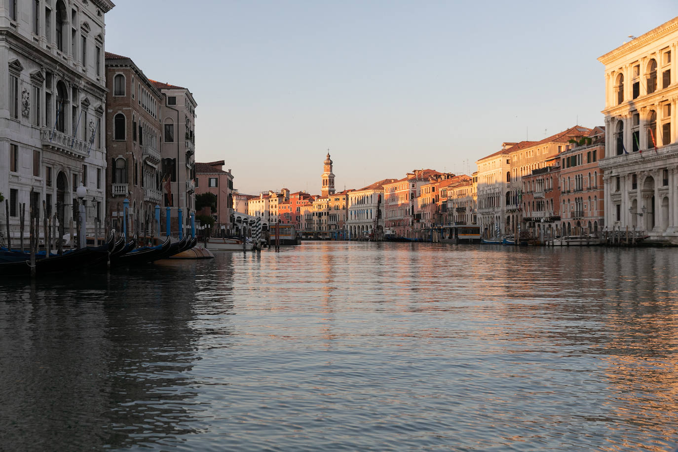 Venecia al atardecer: mágica y solitaria