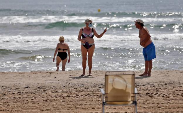 Las 9 normas para ir a la playa en Valencia