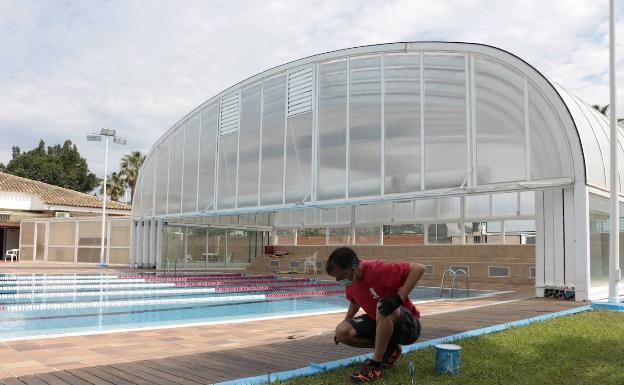 Las piscinas públicas de verano abrirán con baños a contrarreloj y parcelas acotadas