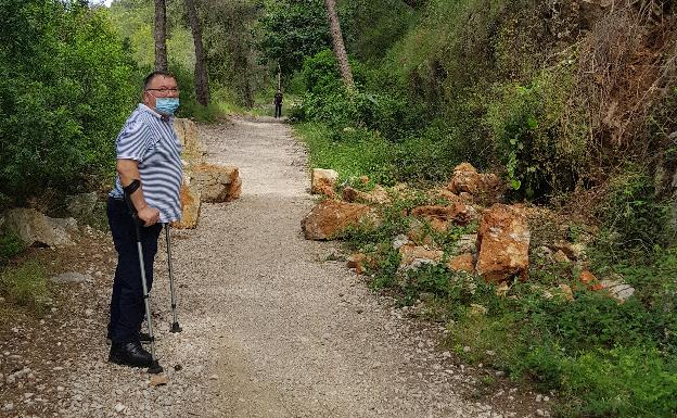 Villalonga amenaza con cerrar la Vía Verde a L'Orxa si el Consell no frena los desprendimientos