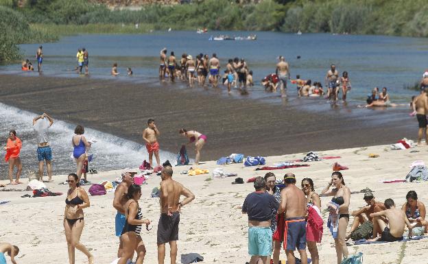 Antella cierra por primera vez el acceso y el baño al Assut para garantizar la seguridad