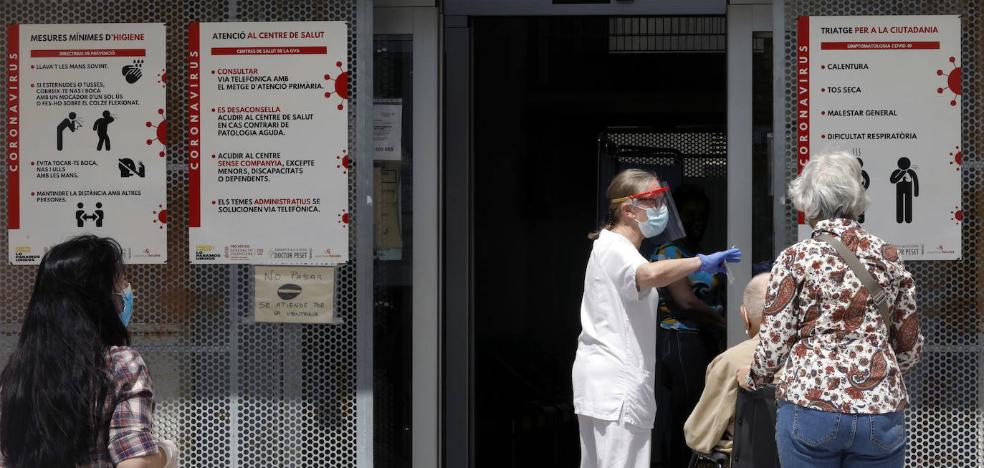 El plan sanitario del verano, en el aire a tres semanas del inicio de la temporada