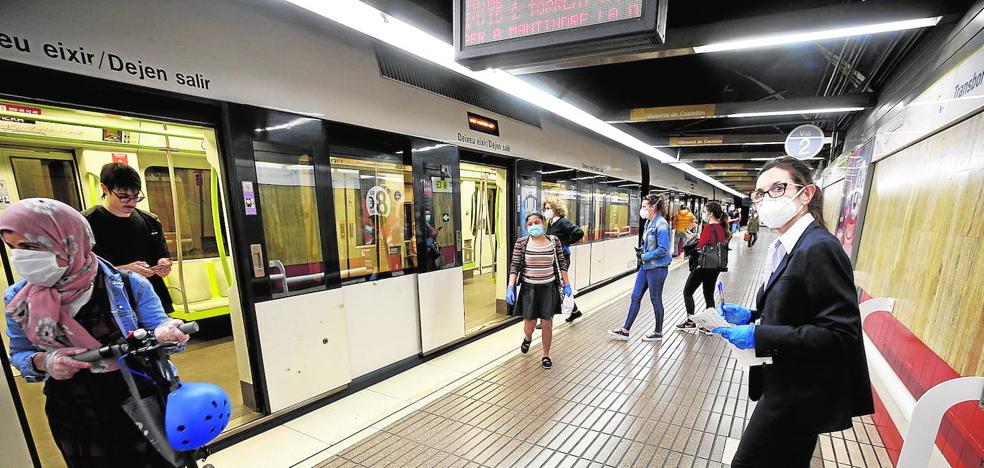 La caída de ingresos y pasajeros pone en jaque al transporte público