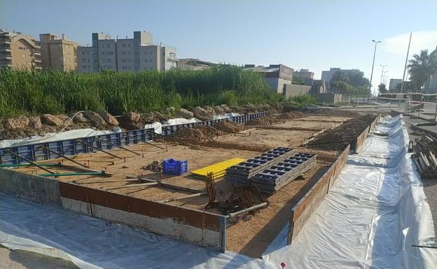 Bellreguard avanza en la construcción del depósito de agua y en la renovación de contadores