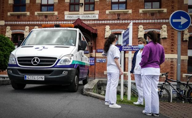 Sanidad notifica 25 fallecidos en la última semana aunque mantiene congelado el recuento oficial